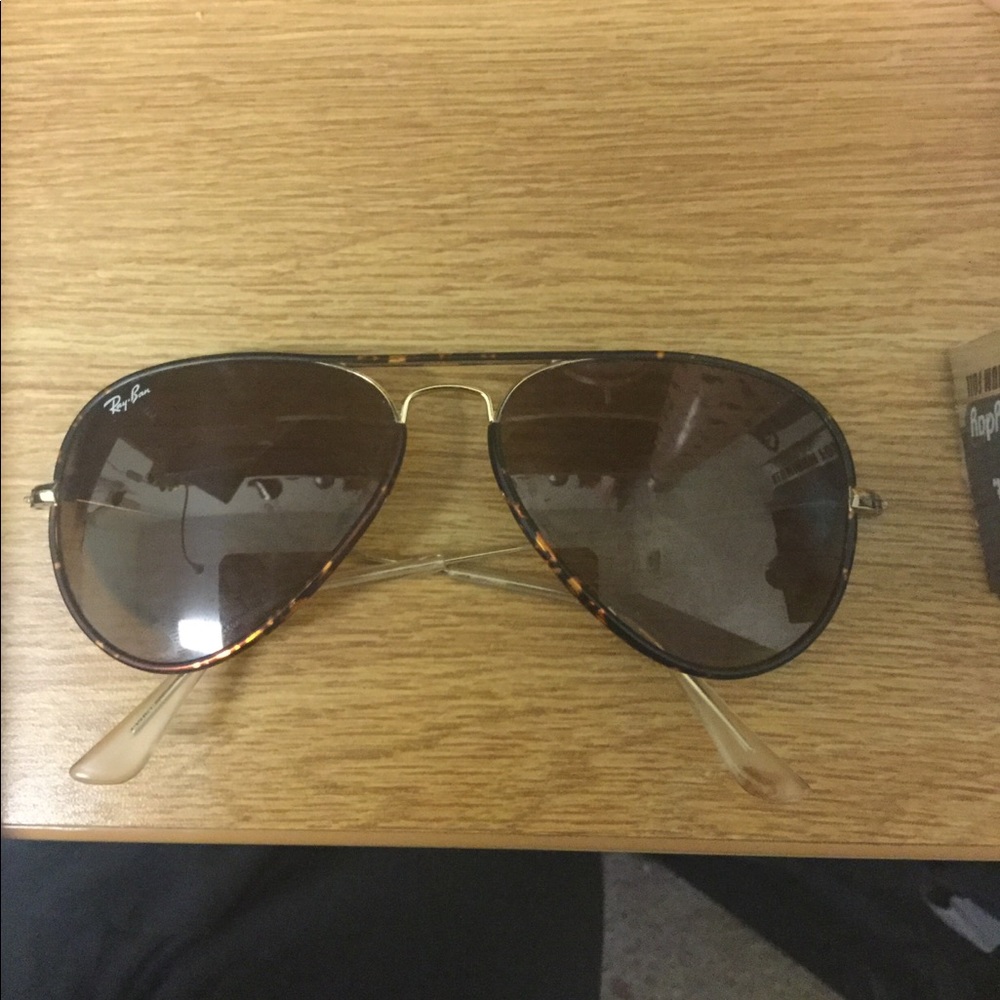 Ray ban aviator practically new! Tortoise